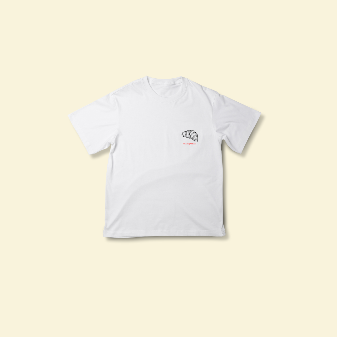 Camiseta Blanch Cycling Club “Chasing Wheels”